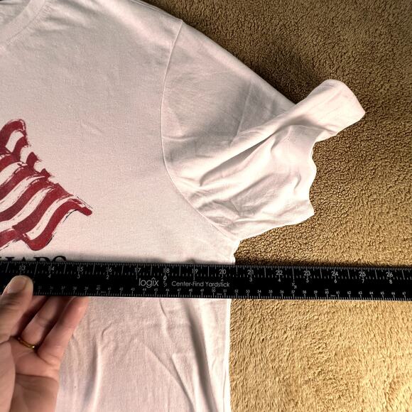 NWOT Chaps Mens Short Sleeve T-Shirt with American Flag print on Chest Size: M - Picture 4 of 7